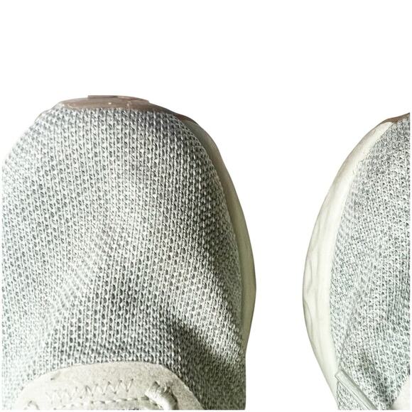 New Balance Women’s Fresh Foam Running Shoes Size 8.5 Light Blue Green - Picture 8 of 16